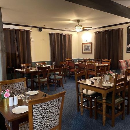 Leaking Well, Dunhampton Hotel Stourport-on-Severn Bagian luar foto